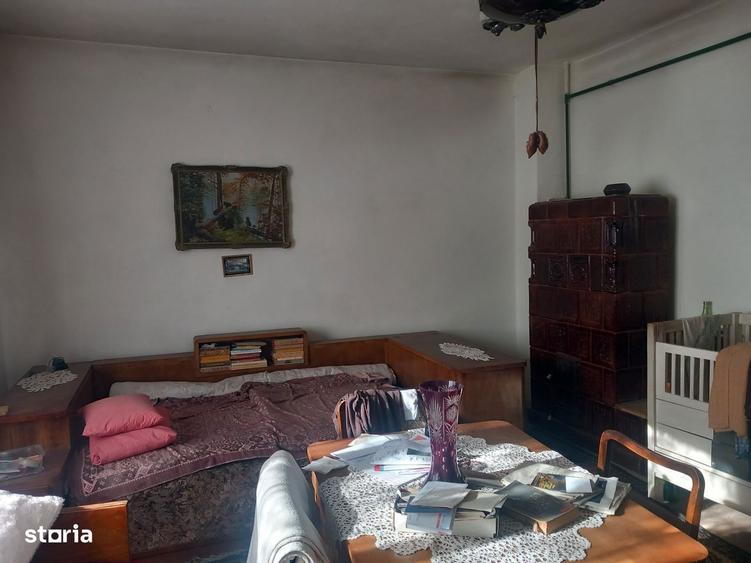 Casa cu etaj 120 mp,teren 400 mp,perfect drept, 7 Noiembrie - 6