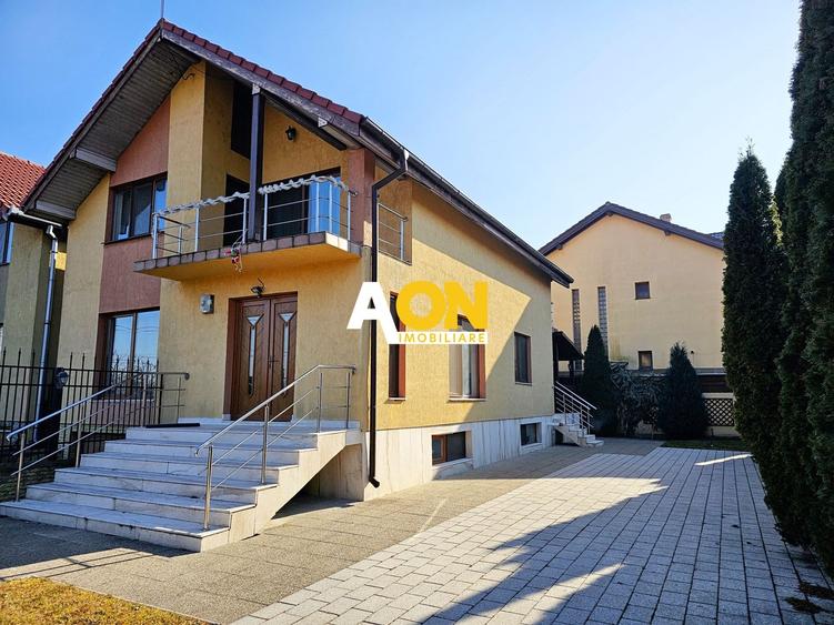 Casă individuală cu 4 camere cu Canalizare în Micești