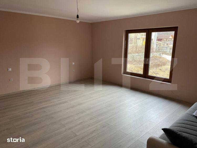 Casa P+E la rosu, teren de 71 ari, Salva - 5