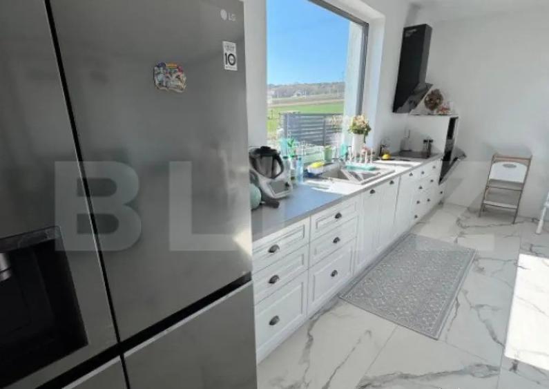 Casa individuala cu 4 camere, 255 mp utli, 700 mp teren, zon - 5