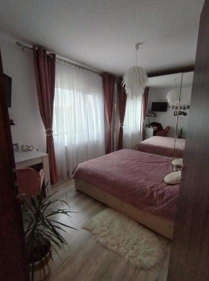 Casa individuală - 4 camere in Utvin  - 6