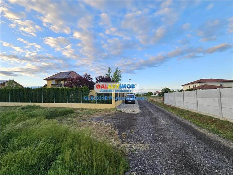 Teren Construcții intravilan de 680 mp, în Cornetu