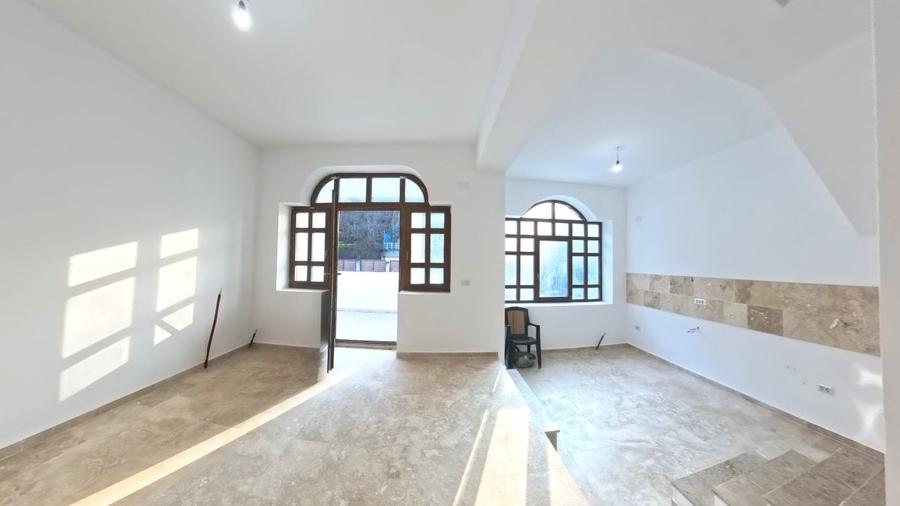 Vila de vânzare în stațiunea balneoclimaterică Sărata Monteoru - 20