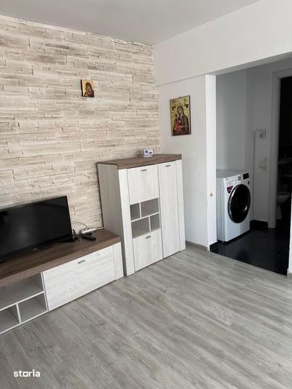 Inchiriez apartament central,mobilat si utilat - 1