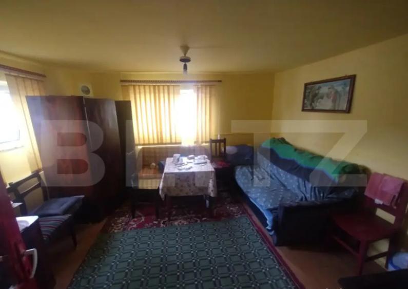 Casa batraneasca, 70 mp, teren 25 ari, orasul Beclean - 1