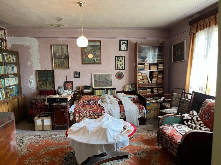 Casa familiala - 4
