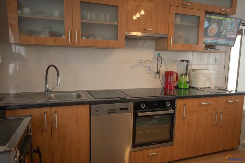 Vrei o casa mica la tara, cu tot confortul din oras? Oportunitate in Stanesti! - 13