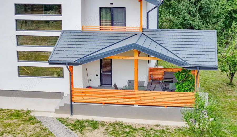 Vand 2 case de vacan?a pe malul Lacului Paltinu - 5