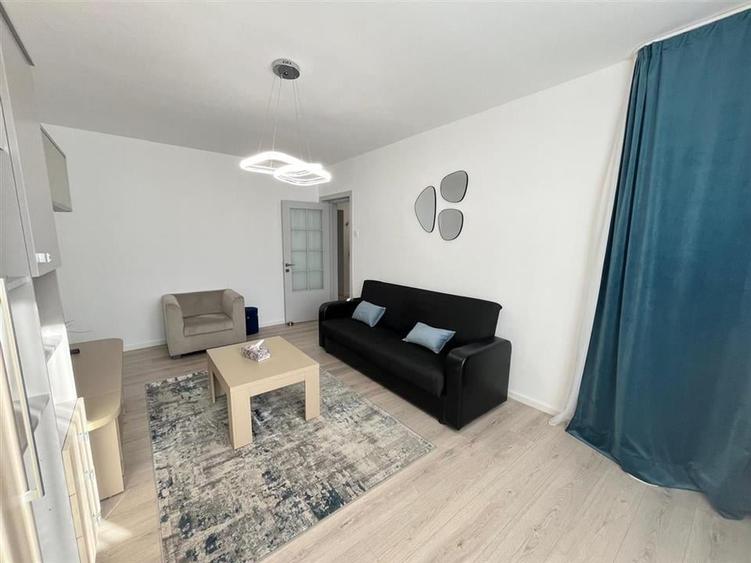 Apartament modern 3 camere si balcon etaj 2 zona Strand - 3