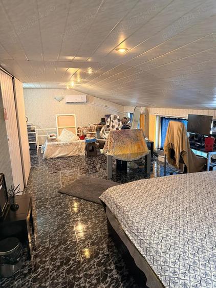 Capitol centru casa din caramda 4 camere pozitionata foarte bine - 4