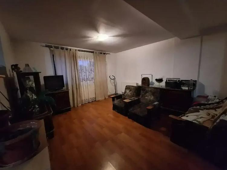 2 Vile 4 camere tip duplex, Adunații Copăceni - 9