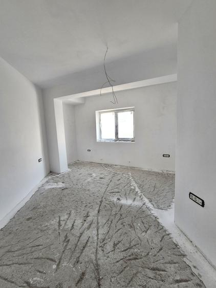 Spațiu comercial, de 200 mp, în Stadion