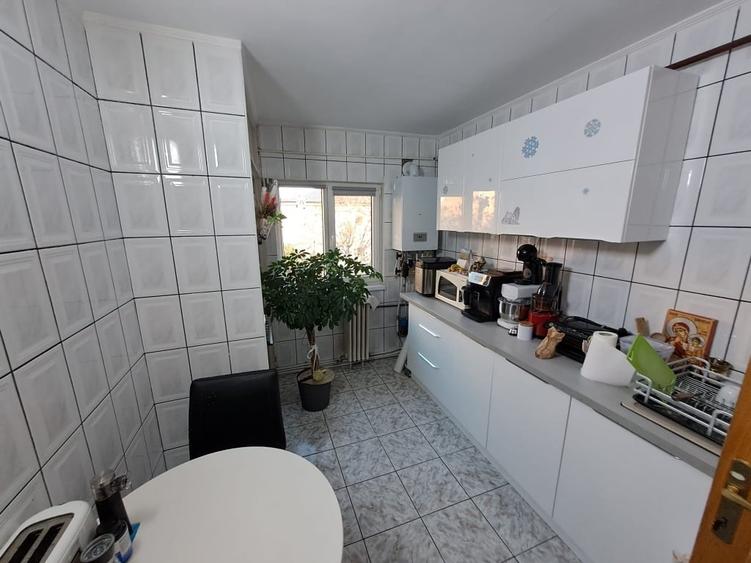 Apartament trei camere - Zona Centrală - Pompieri - 2