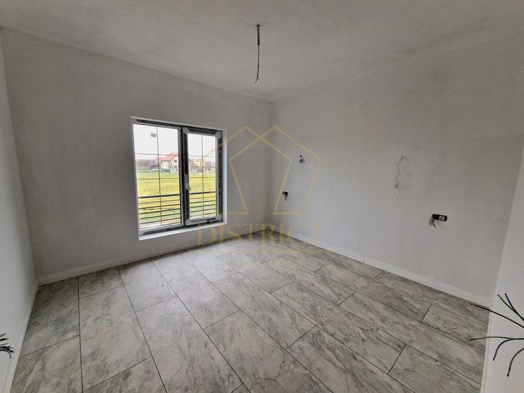 Duplex spatios cu 5 camere | Mosnita Noua - 6