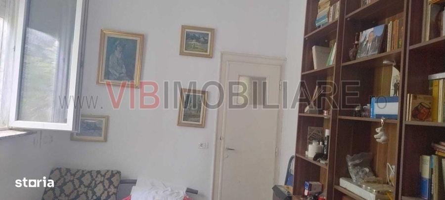 Apartament cu 4 camere în Central