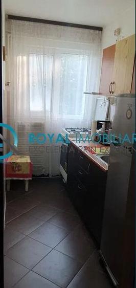 Apartament cu 2 camere nedecomandat în Mihai Bravu