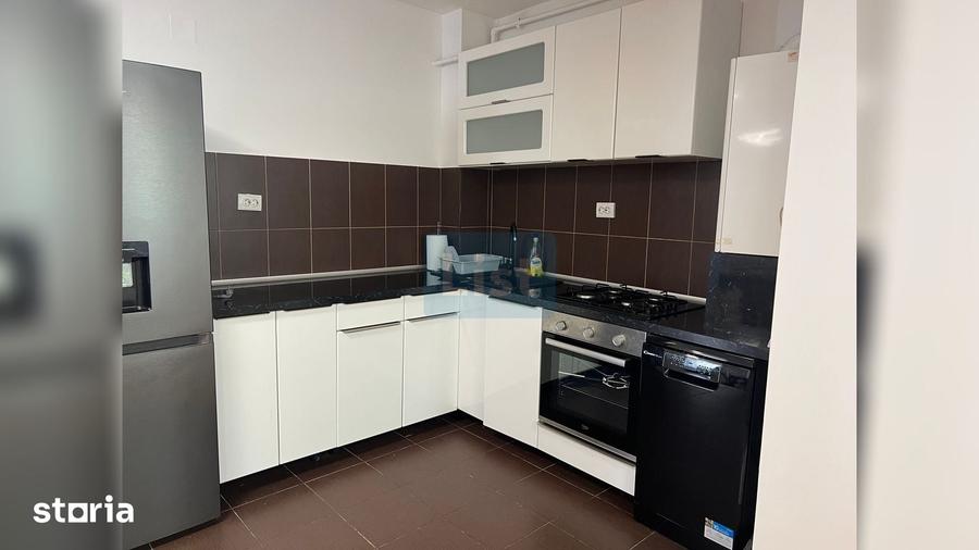 Apartament cu 4 camere semidecomandat, mobilat în Mărăști