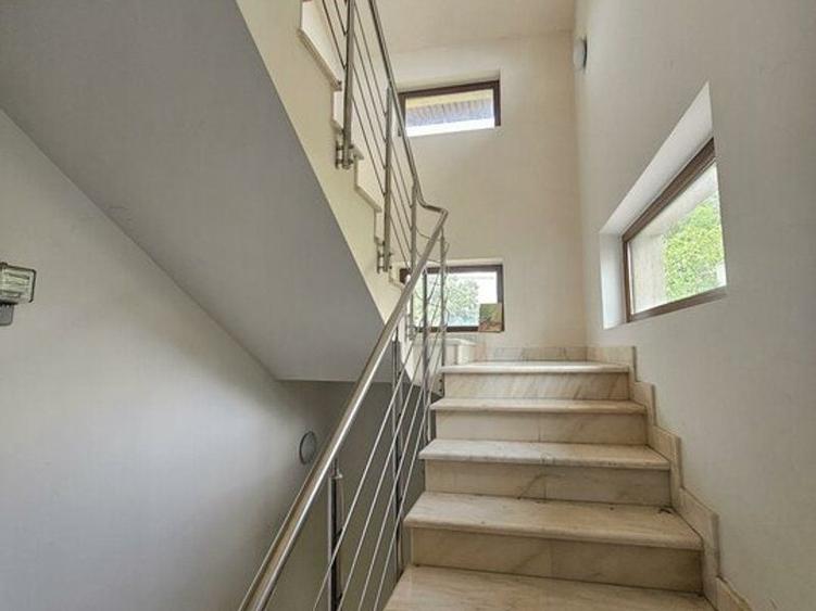 Apartament cu 3 camere decomandat în Bucureștii Noi
