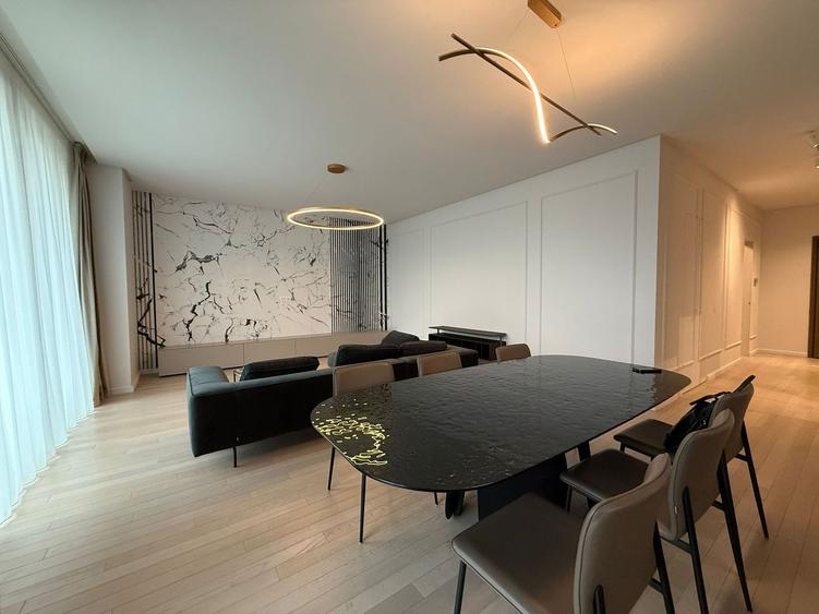 Apartament cu 4 camere, mobilat în Floreasca