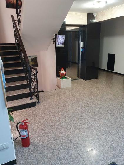 Apartament cu 2 camere semidecomandat în Băneasa