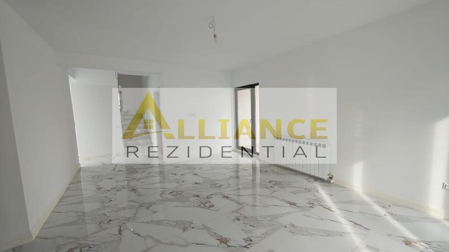 Casă individuală cu 5 camere cu Canalizare în Berceni