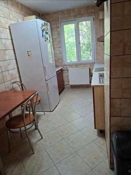 Apartament cu 4 camere nedecomandat în Lujerului