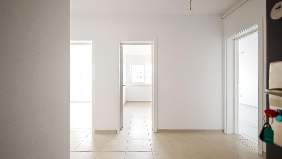 Apartament cu 3 camere decomandat în Sânpetru