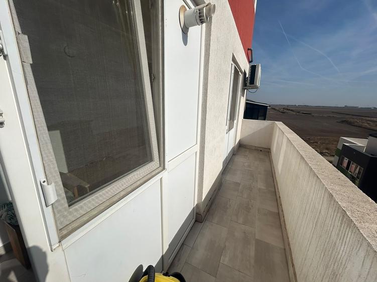 Apartament cu 2 camere decomandat în Berceni