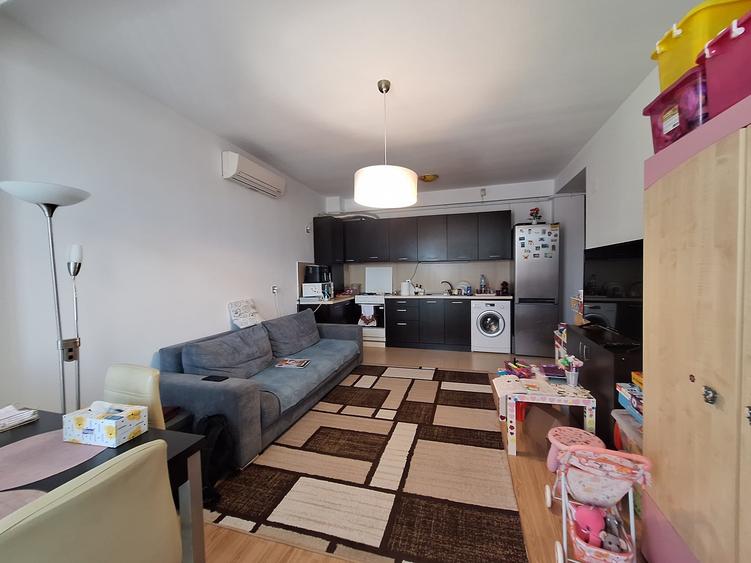 Apartament cu 2 camere decomandat, mobilat în Fratelia