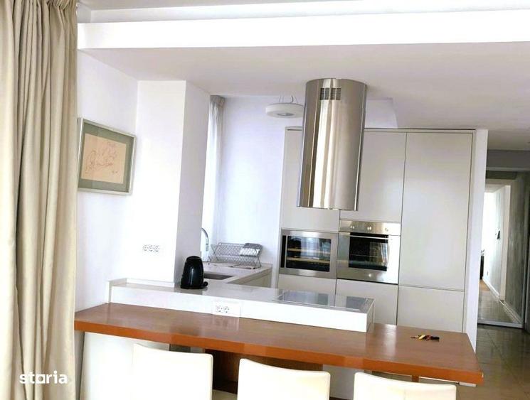 Apartament cu 3 camere decomandat în Victoriei