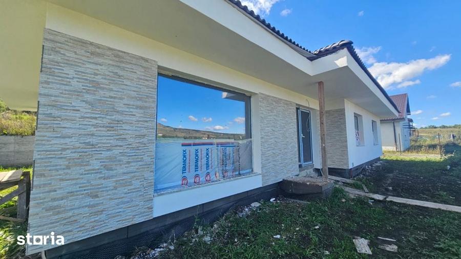 Casă cu 4 camere cu Teren 465 Mp în Chinteni