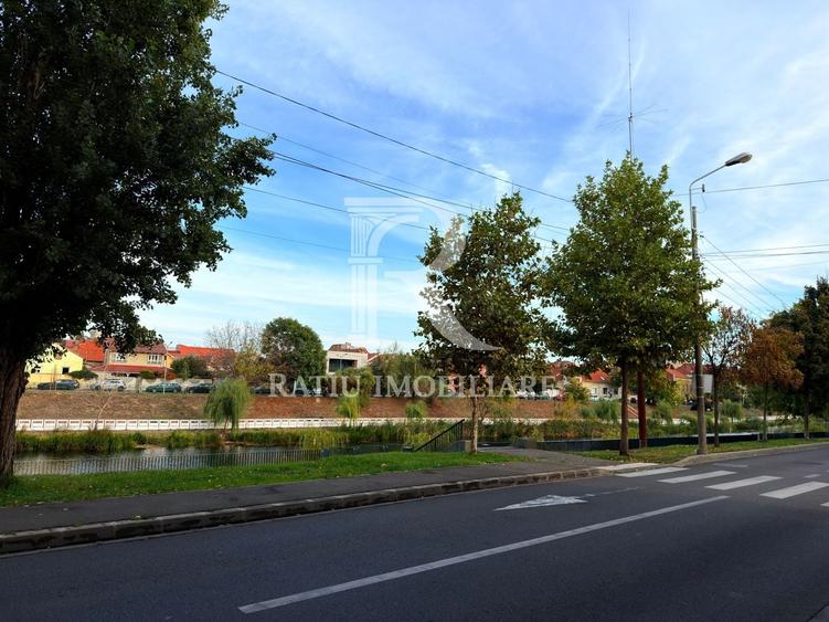 Spațiu comercial, de 96 mp, în Ultracentral