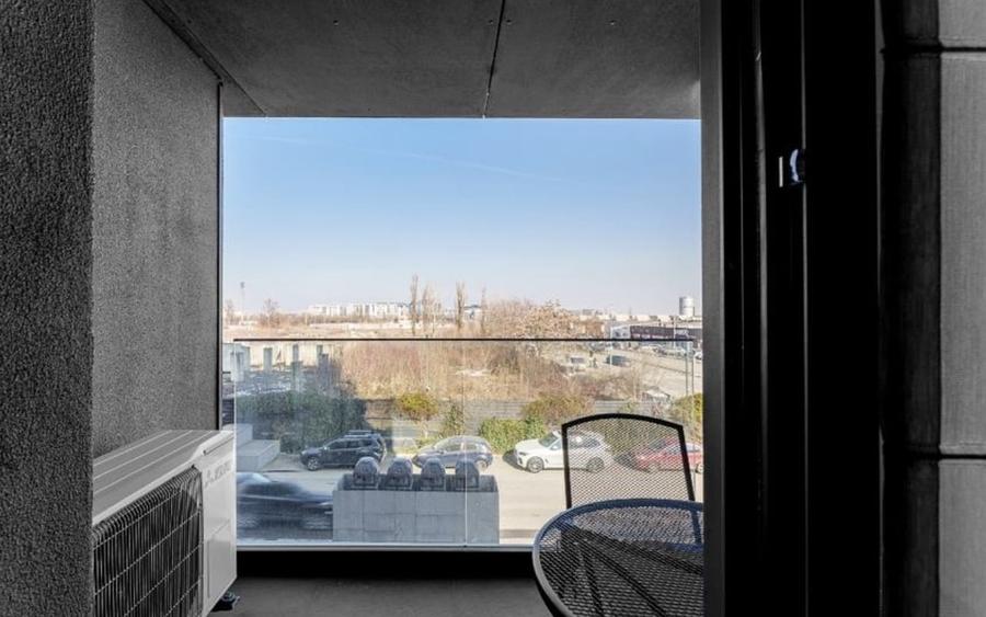 Apartament cu 2 camere semidecomandat, mobilat în Aviației