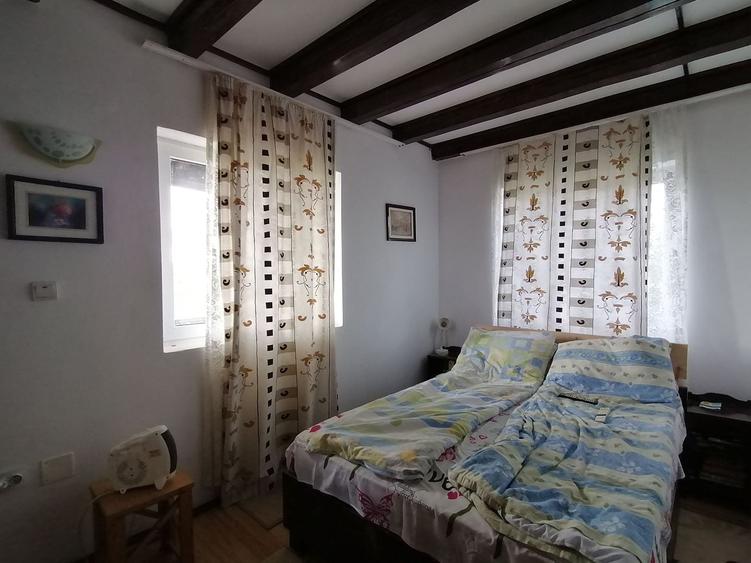 Casă individuală cu 7 camere cu Canalizare în Dângău Mare
