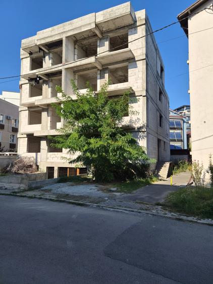 Cladire la gri – Mamaia Nord Lidl, cu  17 garsoniere si 2 apartamente - 2
