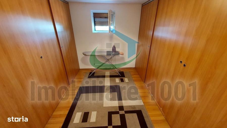 Casă cu 4 camere cu Teren 1061 Mp în Săcălășeni