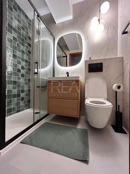 Apartament cu 3 camere nedecomandat, mobilat în Parcul Carol