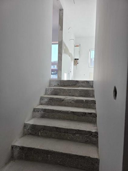 Apartament cu 2 camere decomandat în Apahida