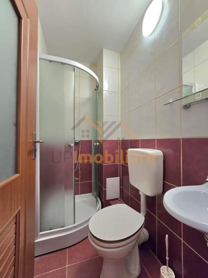 Apartament cu 3 camere decomandat în Decebal
