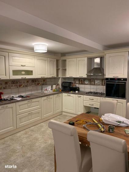 Casa spatioasa in zona Sarari - 1