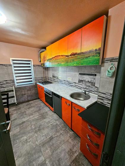 Proprietar, inchiriez apartament zona Soarelui - 2