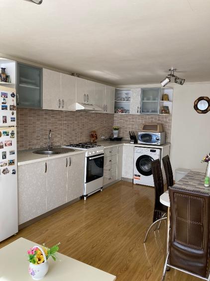 Casă de vânzare Capatanesti comuna Maracineni  - 16