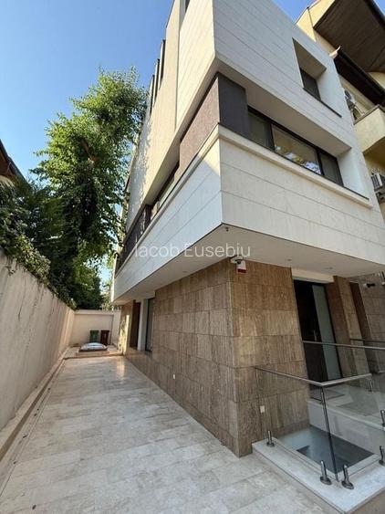 Spatiu comercial | 300MP | Dorobanti Spatiu comercial | 300MP | Dorobanti