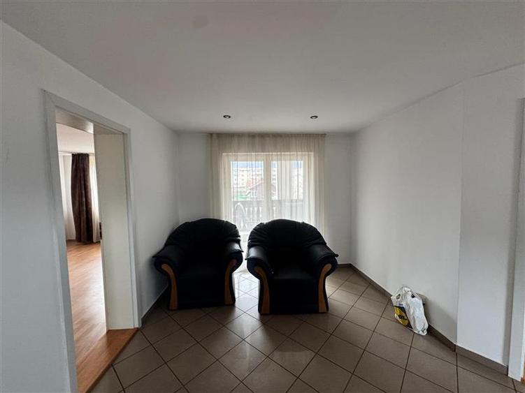 Doua case de vanzare, teren 800 mp, Zarnesti, Brasov - 13