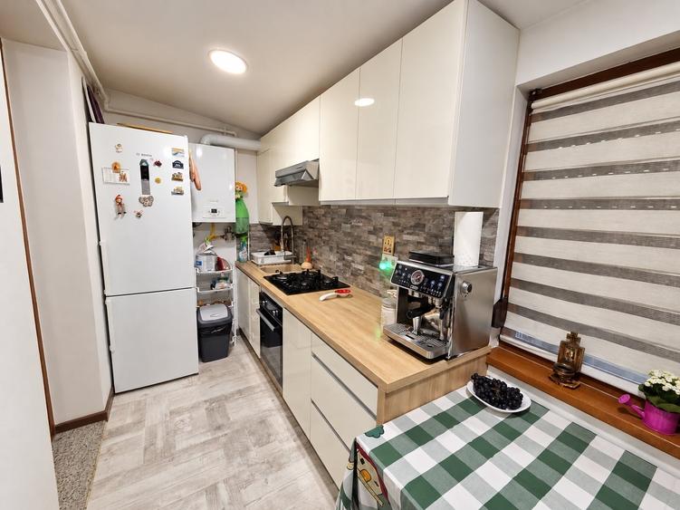 Apartament cu 2 camere semidecomandat în Siderurgiștilor