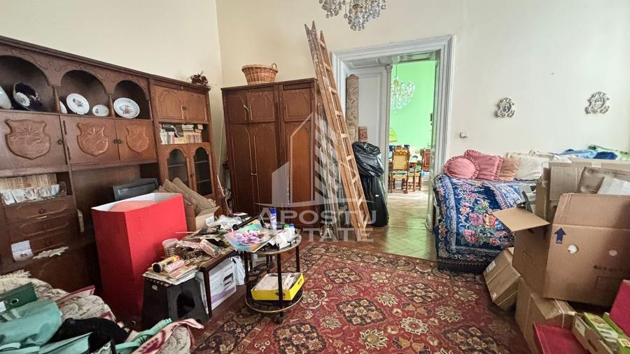 Apartament cu 4 camere în Fabric