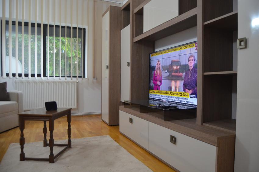 Predeal-Apartament cu trei camere,mobilat si utilat - 2