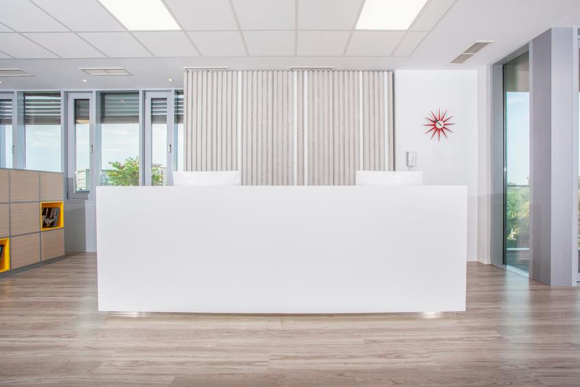 Spațiu de birou privat pentru 4 persoane în Regus Sun Business Centre - 4