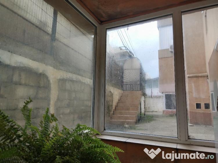 Apartament 2 cam Mamaia Nord,aproape de Mackerel,sub valoarea de piata - 1