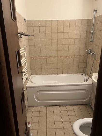 Apartament cu 2 camere decomandat în Exterior Vest